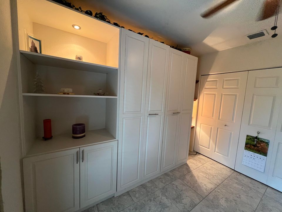 Active With Contract: $350,000 (3 beds, 2 baths, 1351 Square Feet)