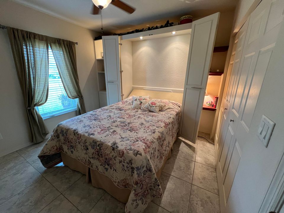 Active With Contract: $350,000 (3 beds, 2 baths, 1351 Square Feet)