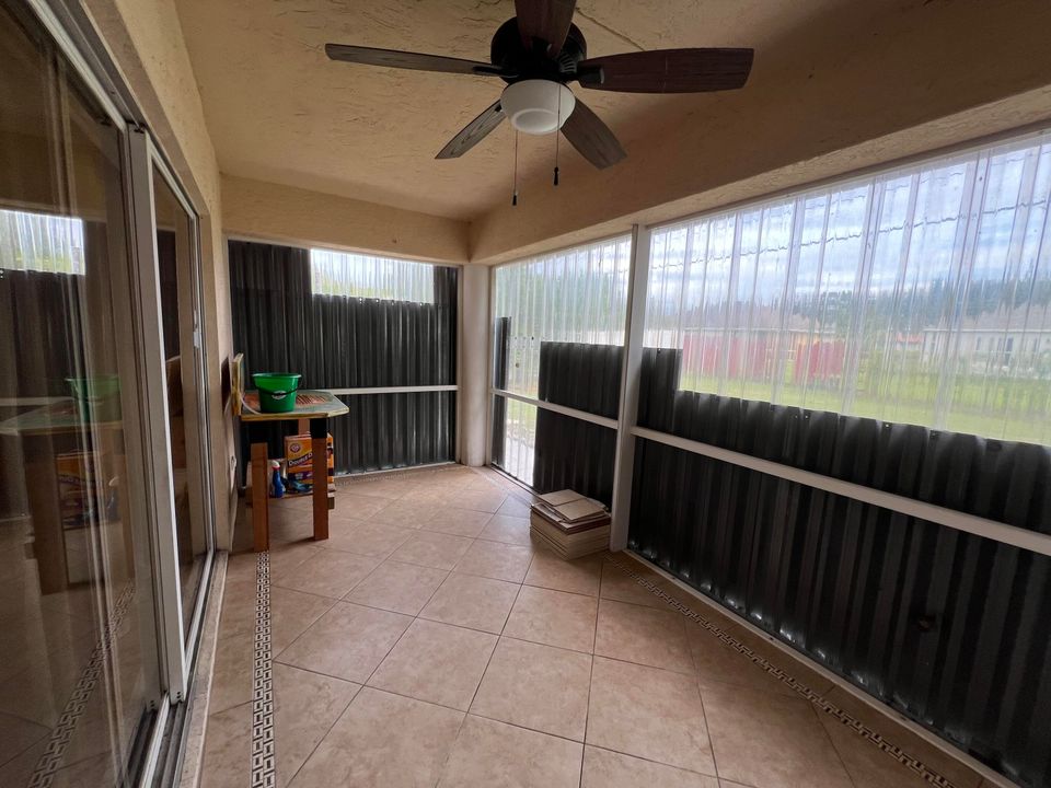 Active With Contract: $350,000 (3 beds, 2 baths, 1351 Square Feet)