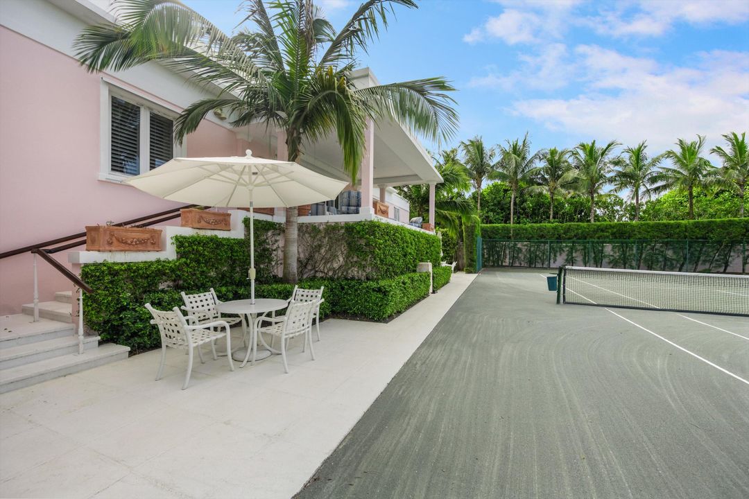 For Sale: $185,000,000 (12 beds, 16 baths, 17572 Square Feet)