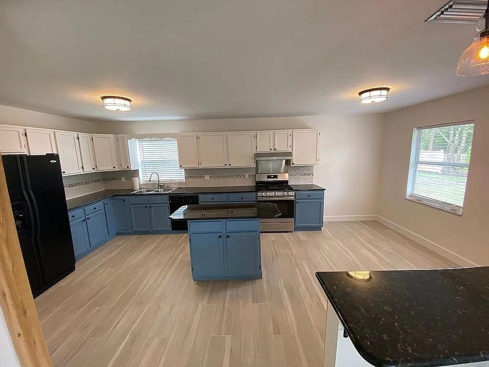 待售: $698,990 (4 贝兹, 2 浴室, 2342 平方英尺)