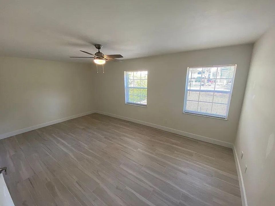 待售: $698,990 (4 贝兹, 2 浴室, 2342 平方英尺)