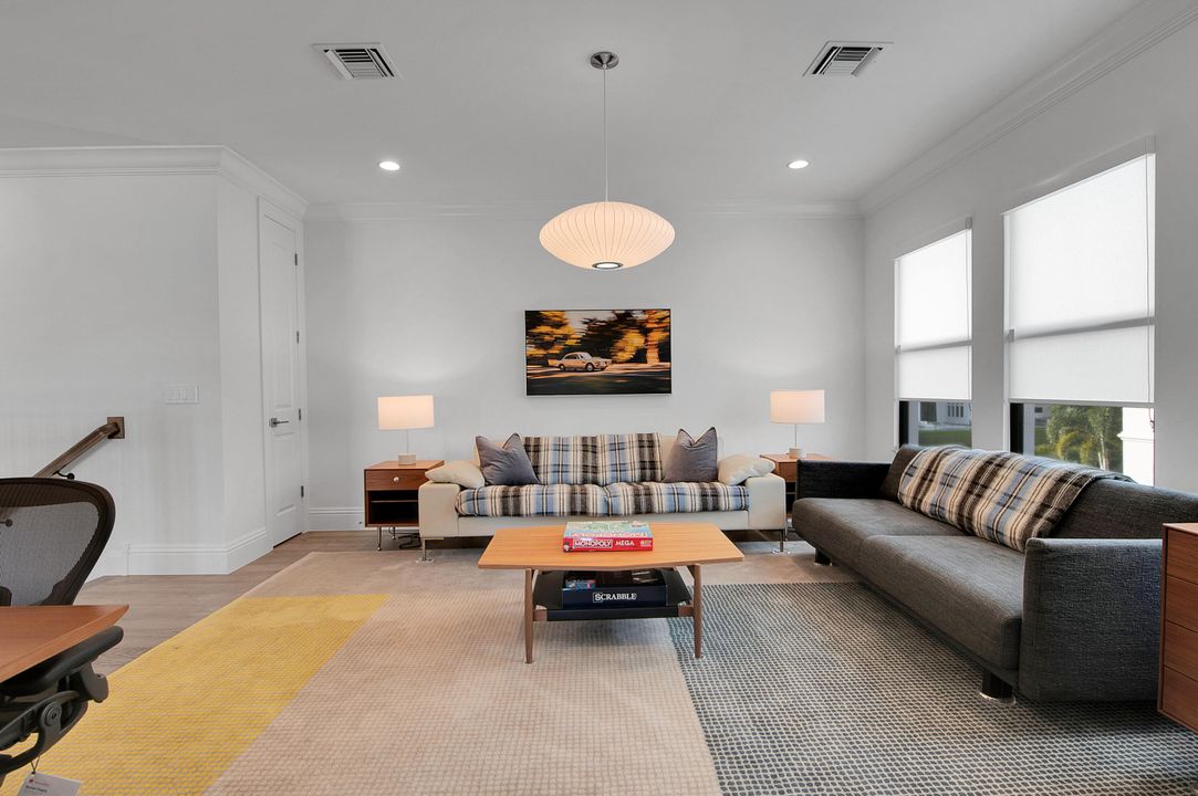 На продажу: $4,400,000 (6 спален, 5 ванн, 5340 Квадратных фут)