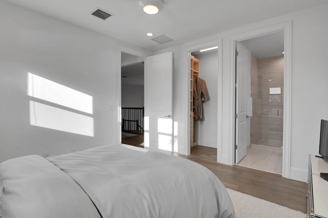 На продажу: $4,400,000 (6 спален, 5 ванн, 5340 Квадратных фут)