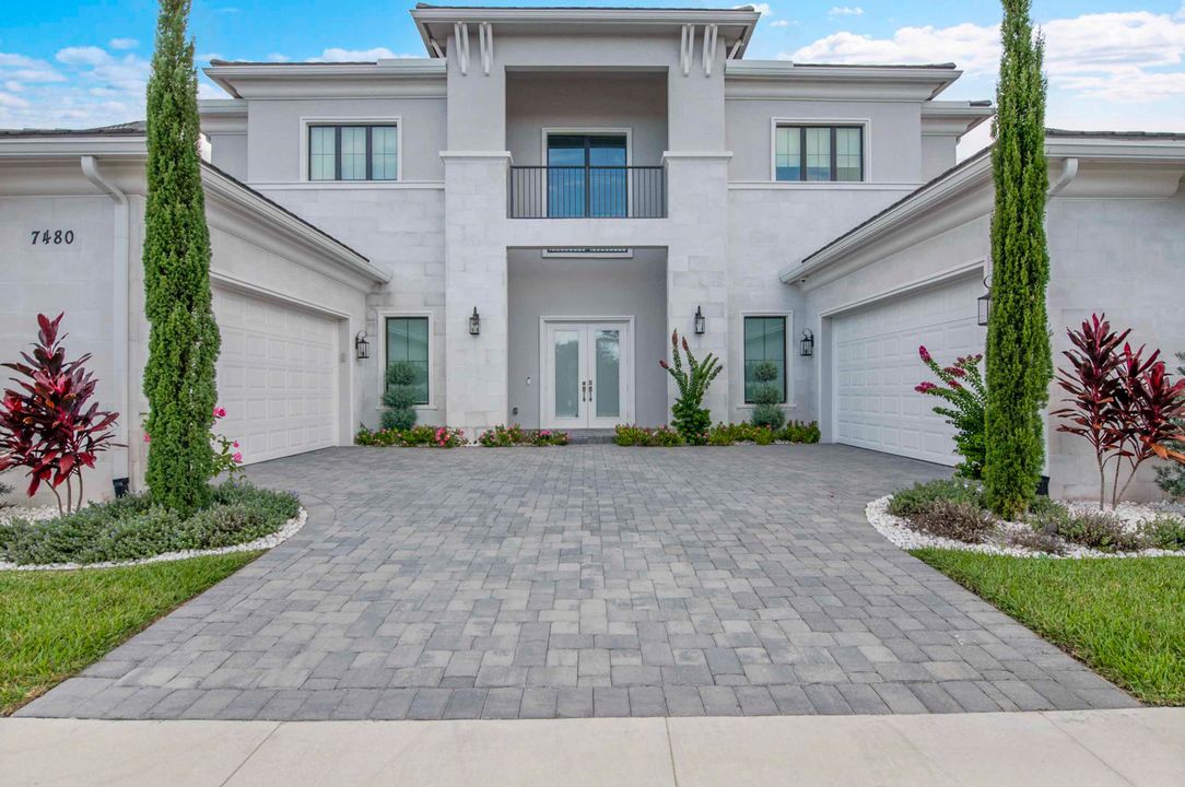 На продажу: $4,400,000 (6 спален, 5 ванн, 5340 Квадратных фут)