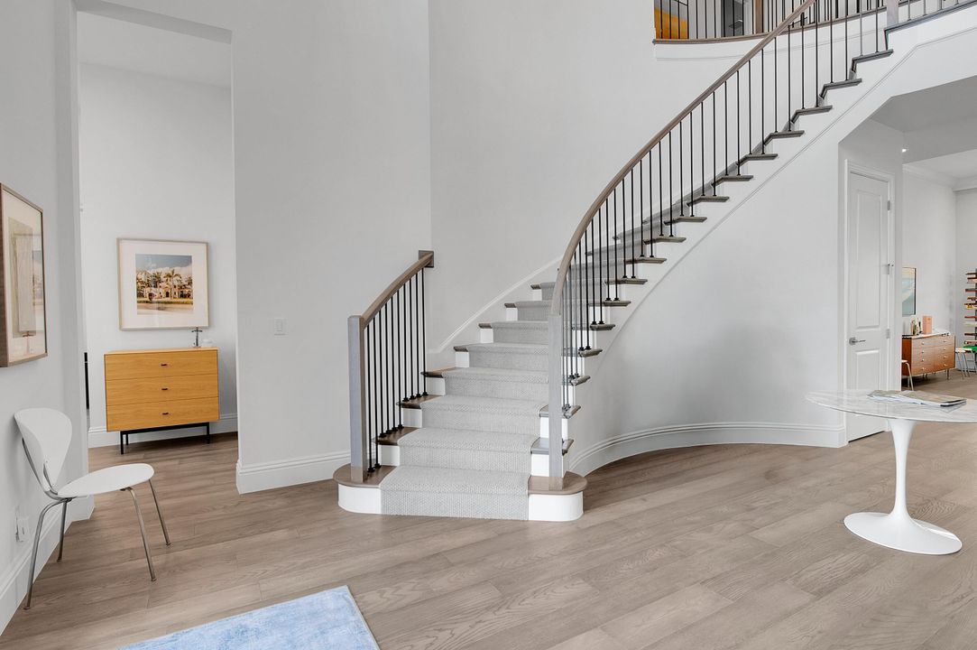 На продажу: $4,400,000 (6 спален, 5 ванн, 5340 Квадратных фут)