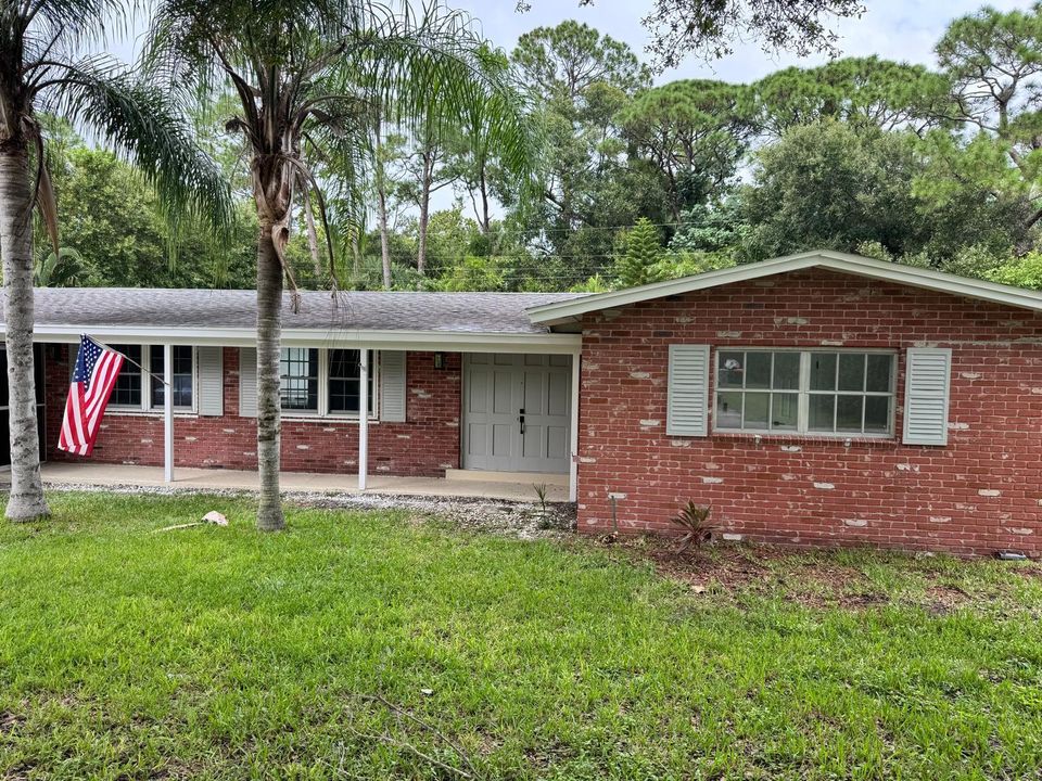 For Sale: $410,000 (3 beds, 2 baths, 1702 Square Feet)