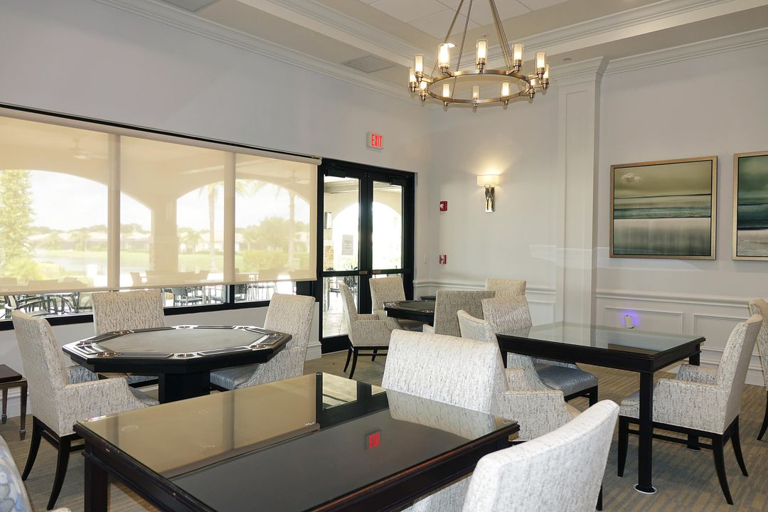 Под контрактом: $379,000 (2 спален, 2 ванн, 1646 Квадратных фут)