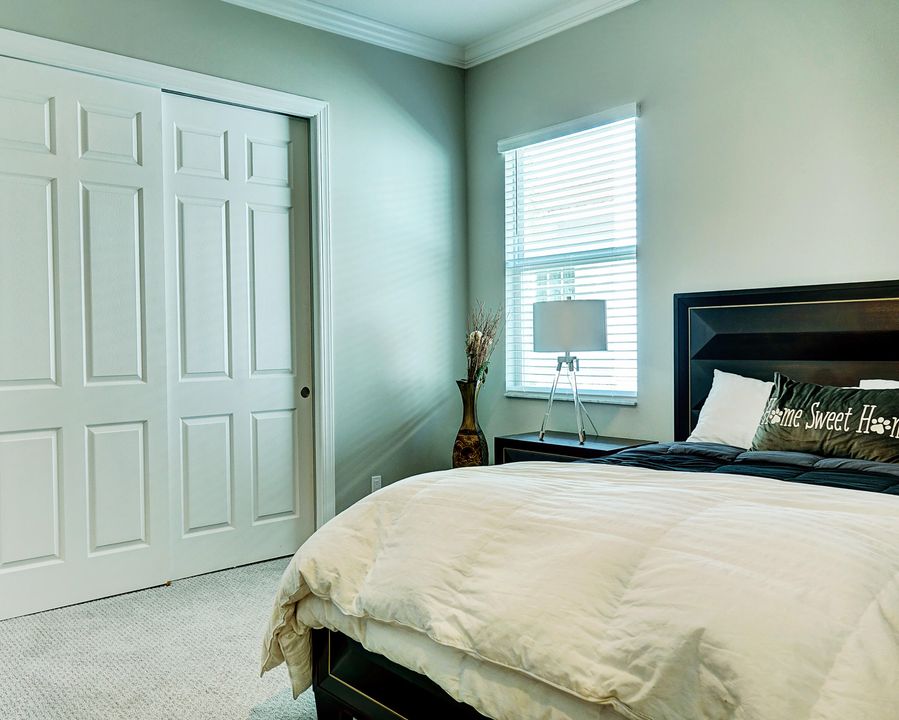 Под контрактом: $379,000 (2 спален, 2 ванн, 1646 Квадратных фут)