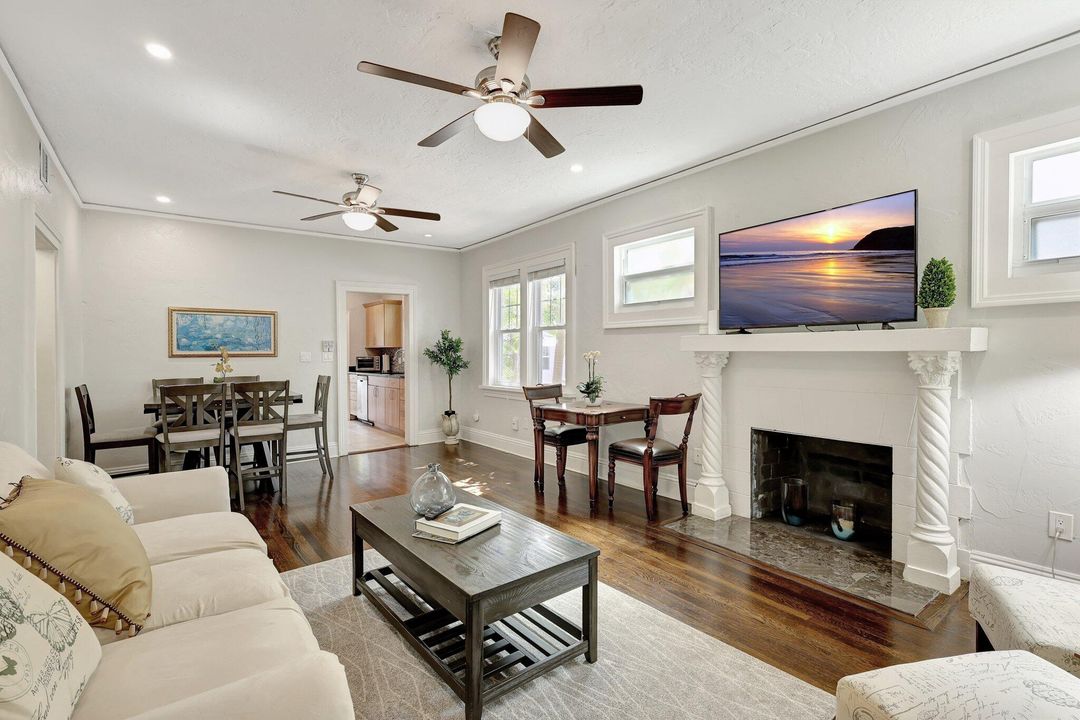 For Sale: $2,199,000 (7 beds, 7 baths, 4209 Square Feet)