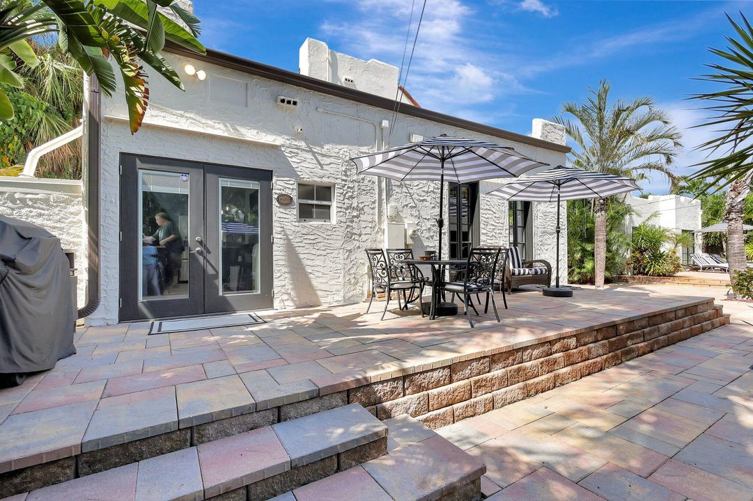 For Sale: $2,199,000 (7 beds, 7 baths, 4209 Square Feet)