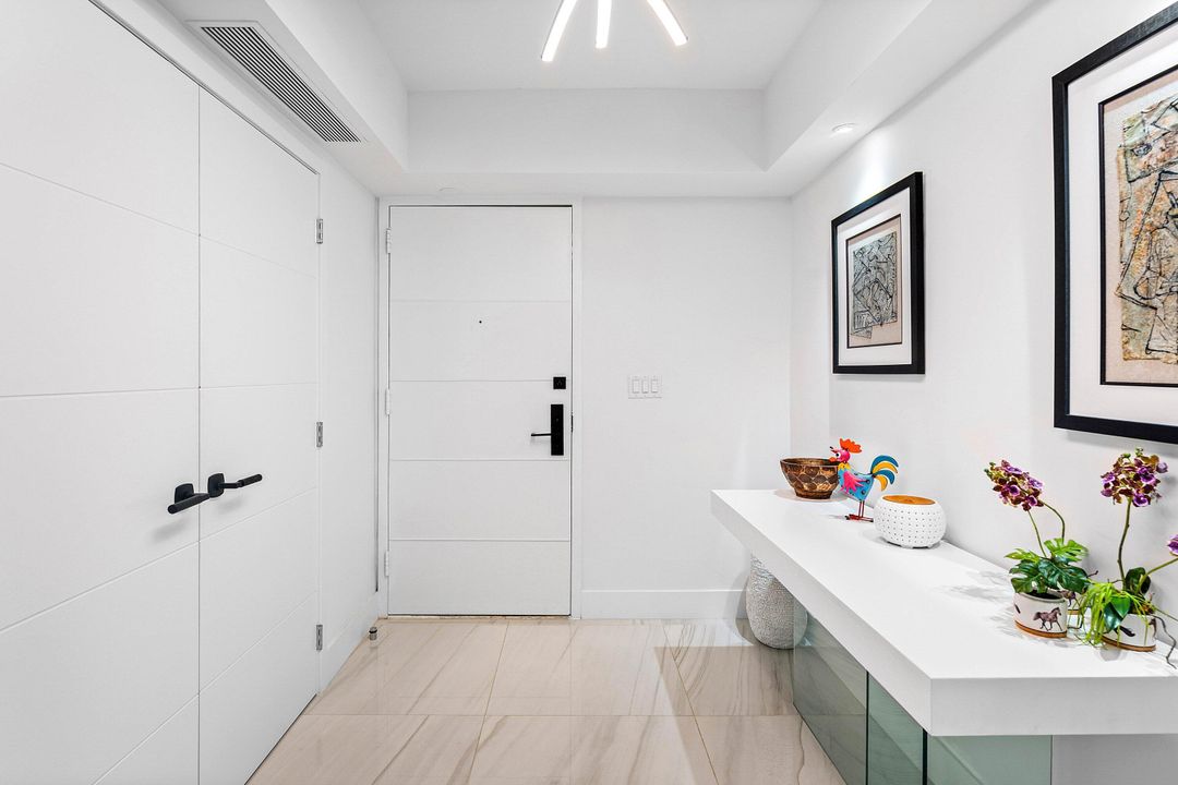 For Sale: $1,825,000 (2 beds, 2 baths, 2005 Square Feet)