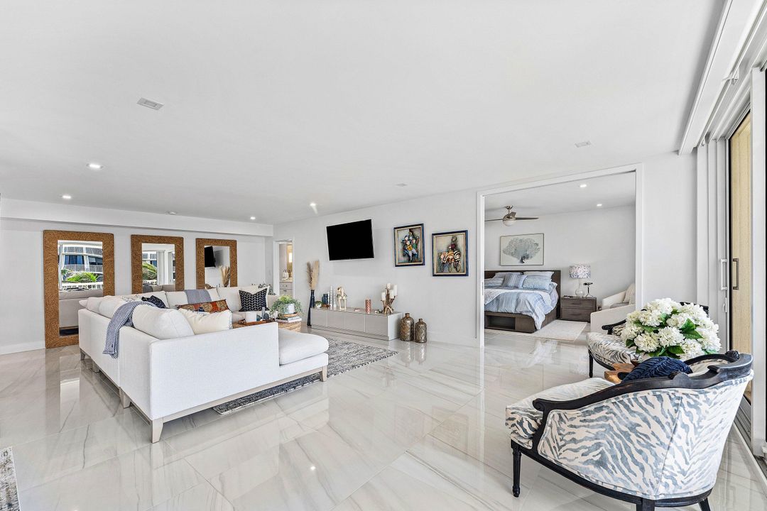 For Sale: $1,825,000 (2 beds, 2 baths, 2005 Square Feet)