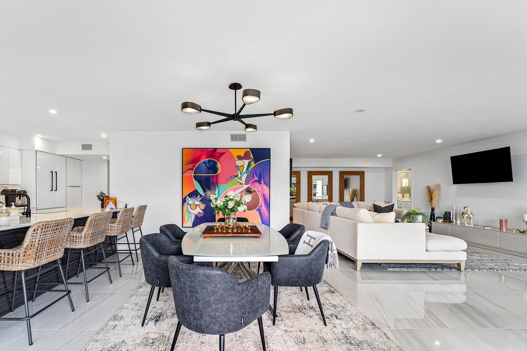 For Sale: $1,825,000 (2 beds, 2 baths, 2005 Square Feet)