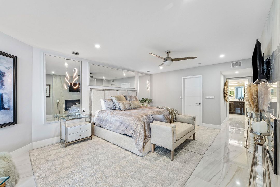 For Sale: $1,825,000 (2 beds, 2 baths, 2005 Square Feet)