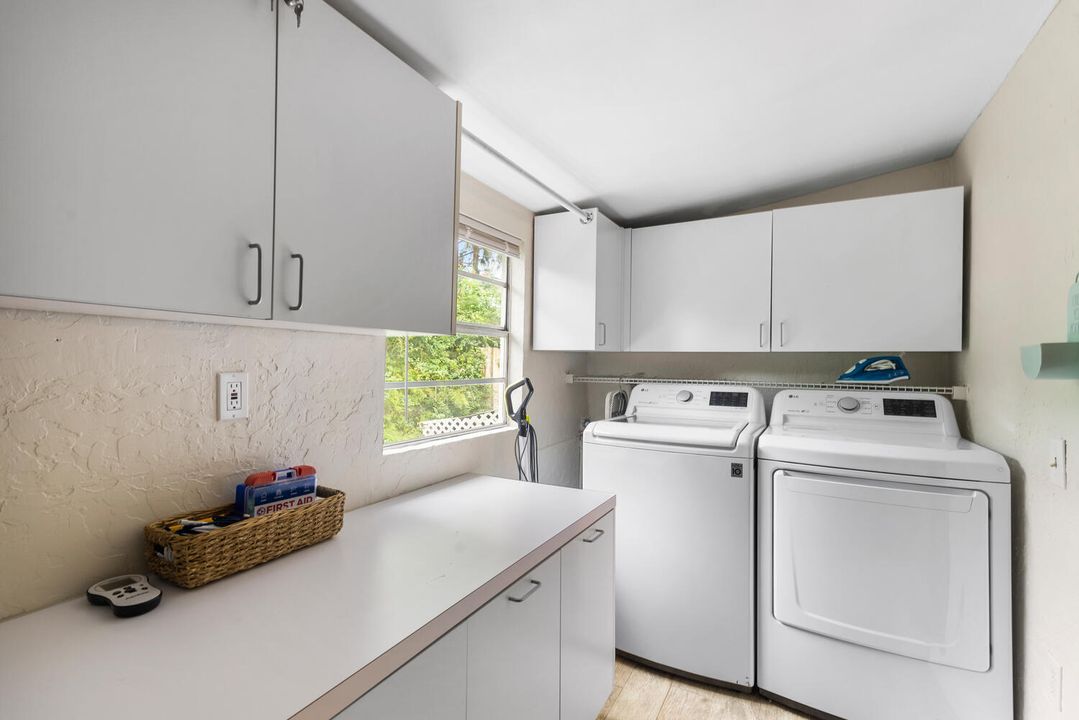 En Venta: $1,249,999 (7 camas, 4 baños, 2941 Pies cuadrados)