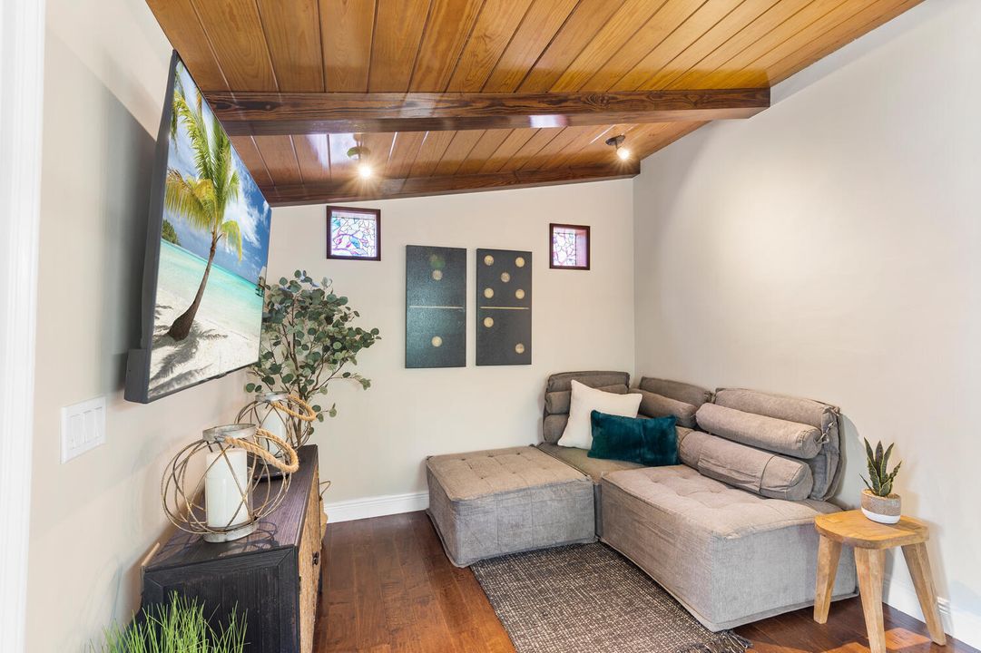 En Venta: $1,249,999 (7 camas, 4 baños, 2941 Pies cuadrados)