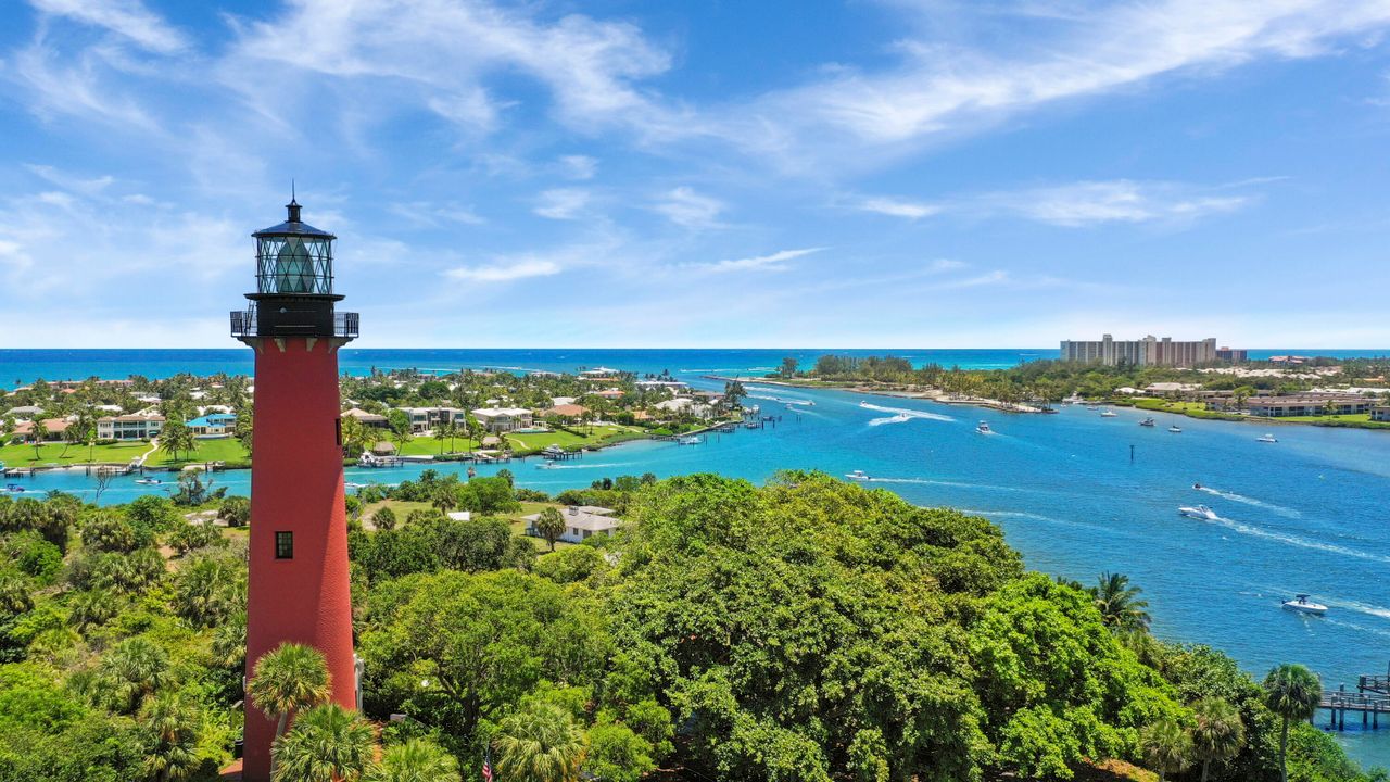 На продажу: $545,000 (2 спален, 2 ванн, 1385 Квадратных фут)