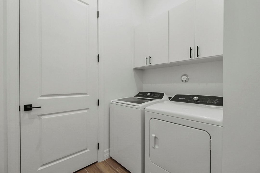 En Renta: $5,900 (3 camas, 2 baños, 2298 Pies cuadrados)