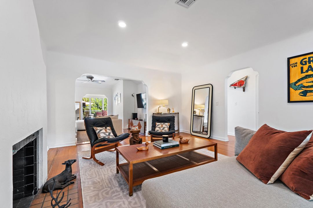 На продажу: $1,875,000 (4 спален, 4 ванн, 2086 Квадратных фут)