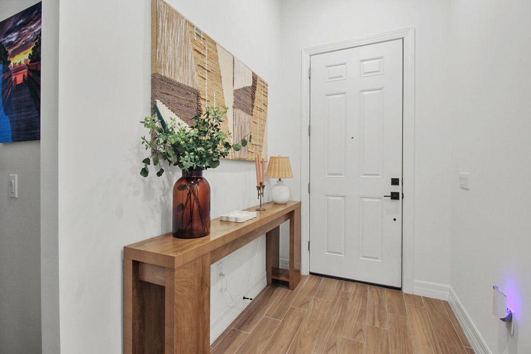 En Renta: $5,900 (3 camas, 2 baños, 2298 Pies cuadrados)