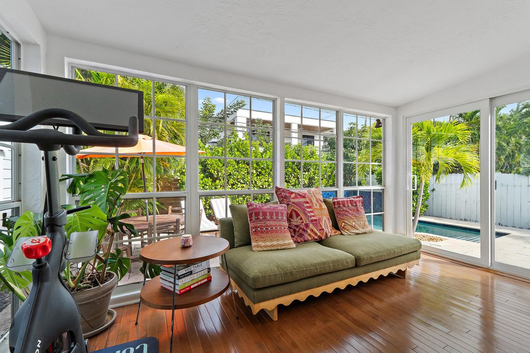 На продажу: $1,875,000 (4 спален, 4 ванн, 2086 Квадратных фут)