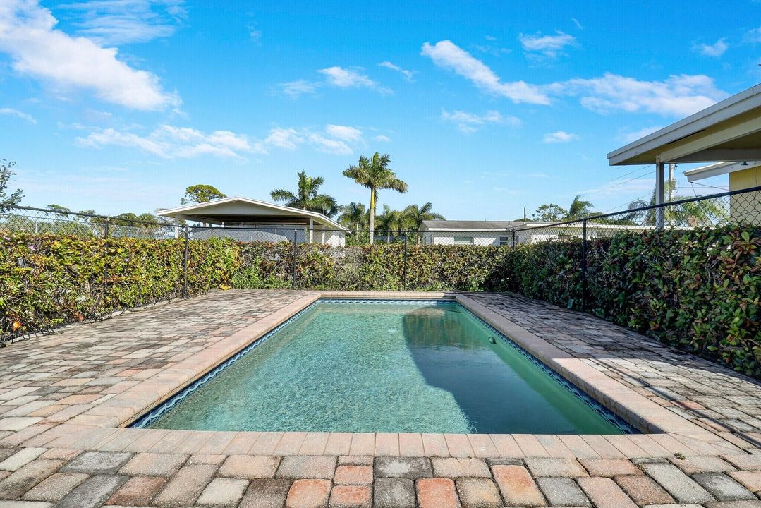 В аренду: $2,800 (2 спален, 1 ванн, 728 Квадратных фут)