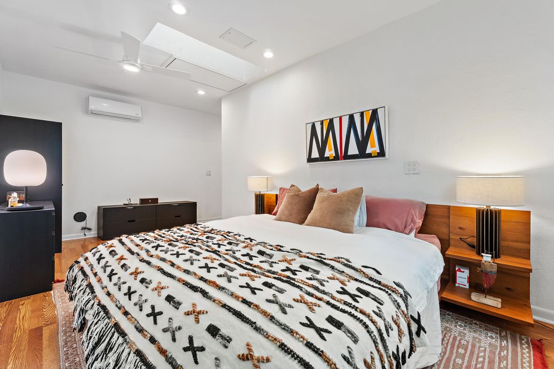 На продажу: $1,875,000 (4 спален, 4 ванн, 2086 Квадратных фут)