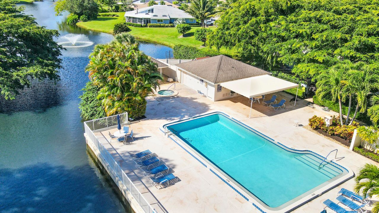 出租: $11,000 (3 贝兹, 2 浴室, 2112 平方英尺)