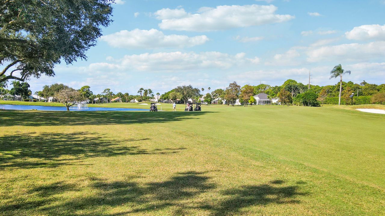 出租: $11,000 (3 贝兹, 2 浴室, 2112 平方英尺)