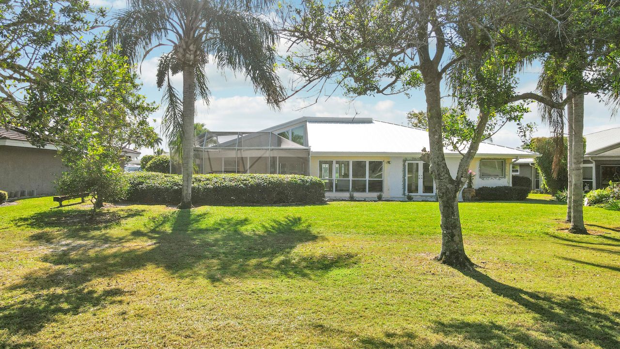 出租: $11,000 (3 贝兹, 2 浴室, 2112 平方英尺)