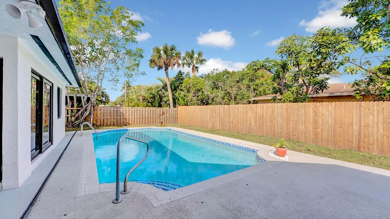 Active With Contract: $855,000 (3 beds, 2 baths, 1805 Square Feet)