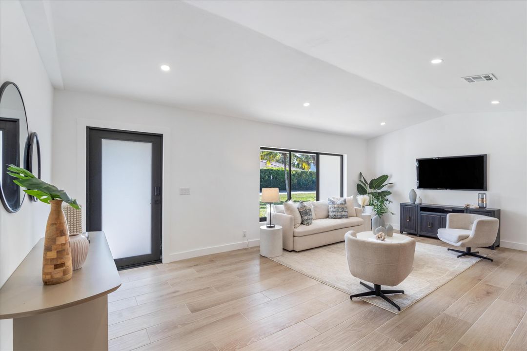Active With Contract: $855,000 (3 beds, 2 baths, 1805 Square Feet)