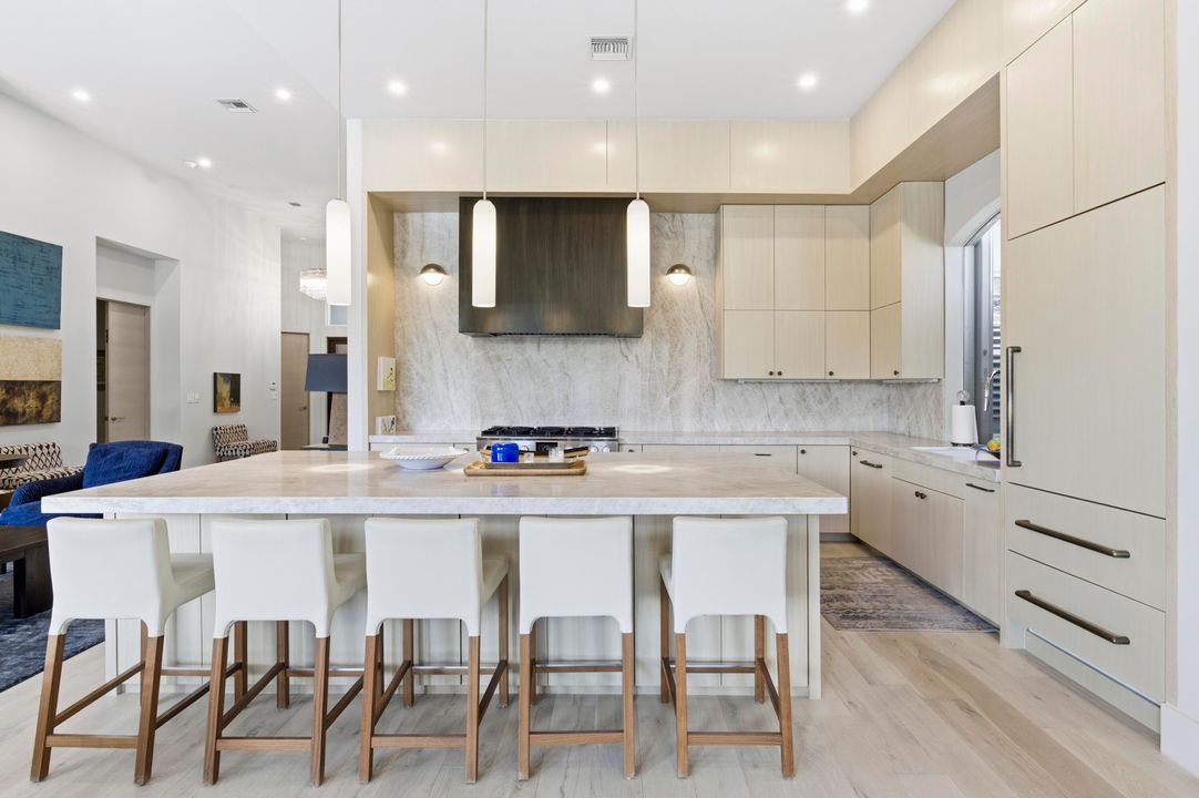 En Venta: $2,675,000 (3 camas, 4 baños, 2987 Pies cuadrados)