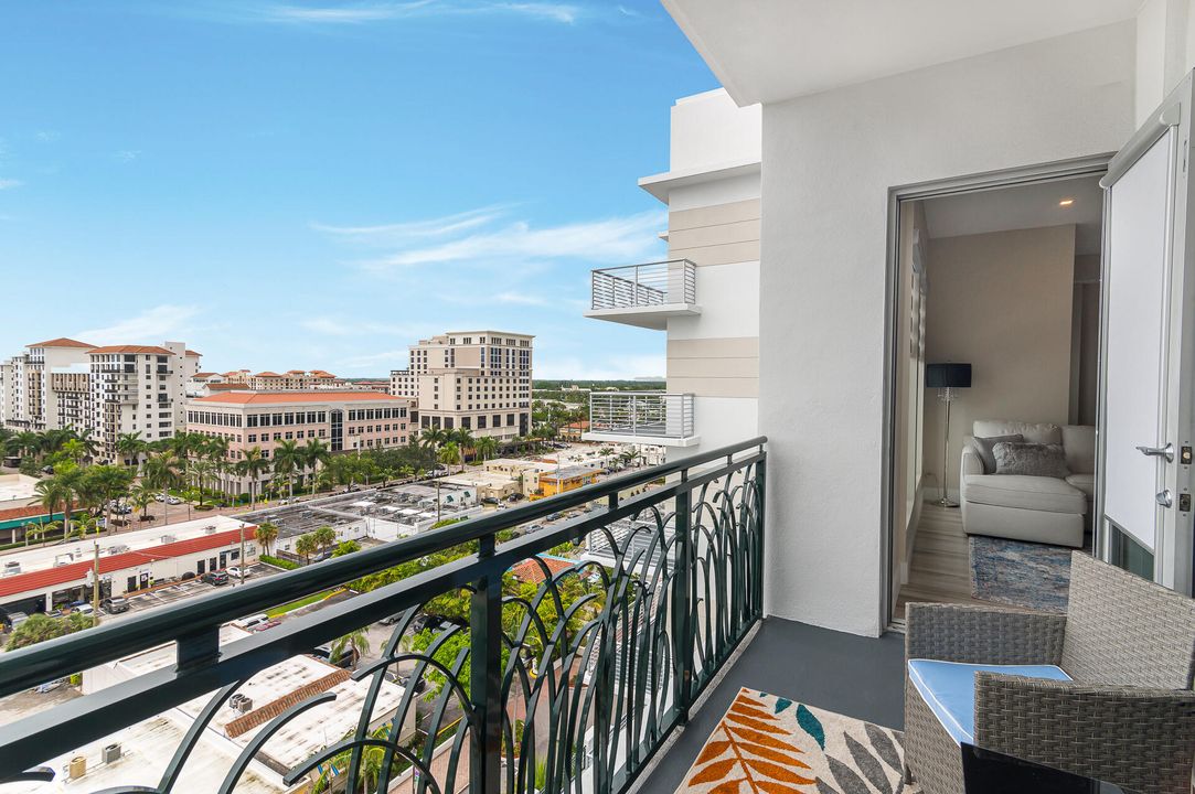 For Rent: $7,500 (1 beds, 1 baths, 941 Square Feet)