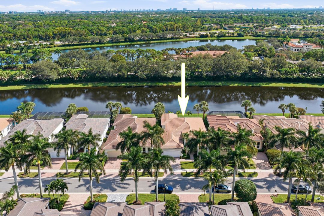 En Venta: $2,675,000 (3 camas, 4 baños, 2987 Pies cuadrados)