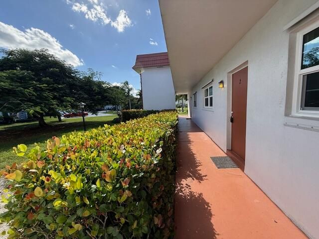 Под контрактом: $1,700 (2 спален, 2 ванн, 1089 Квадратных фут)