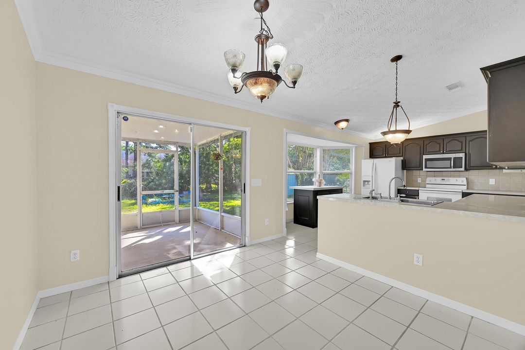 En Renta: $2,400 (3 camas, 2 baños, 1301 Pies cuadrados)