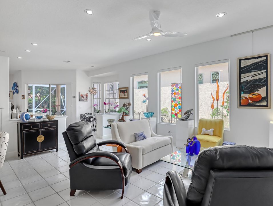 For Sale: $890,000 (3 beds, 3 baths, 2233 Square Feet)