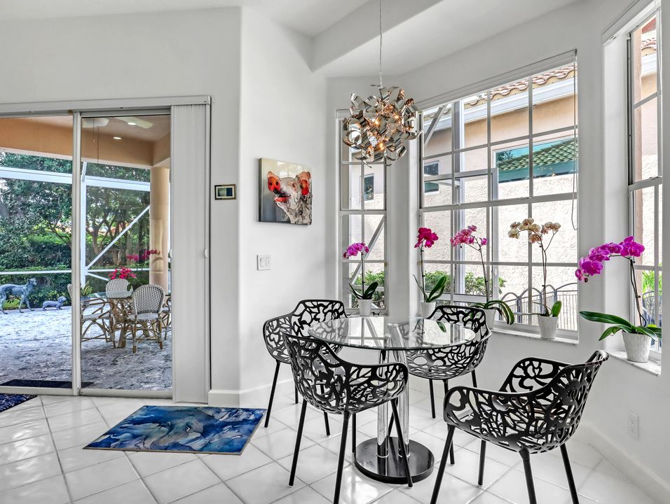 For Sale: $890,000 (3 beds, 3 baths, 2233 Square Feet)