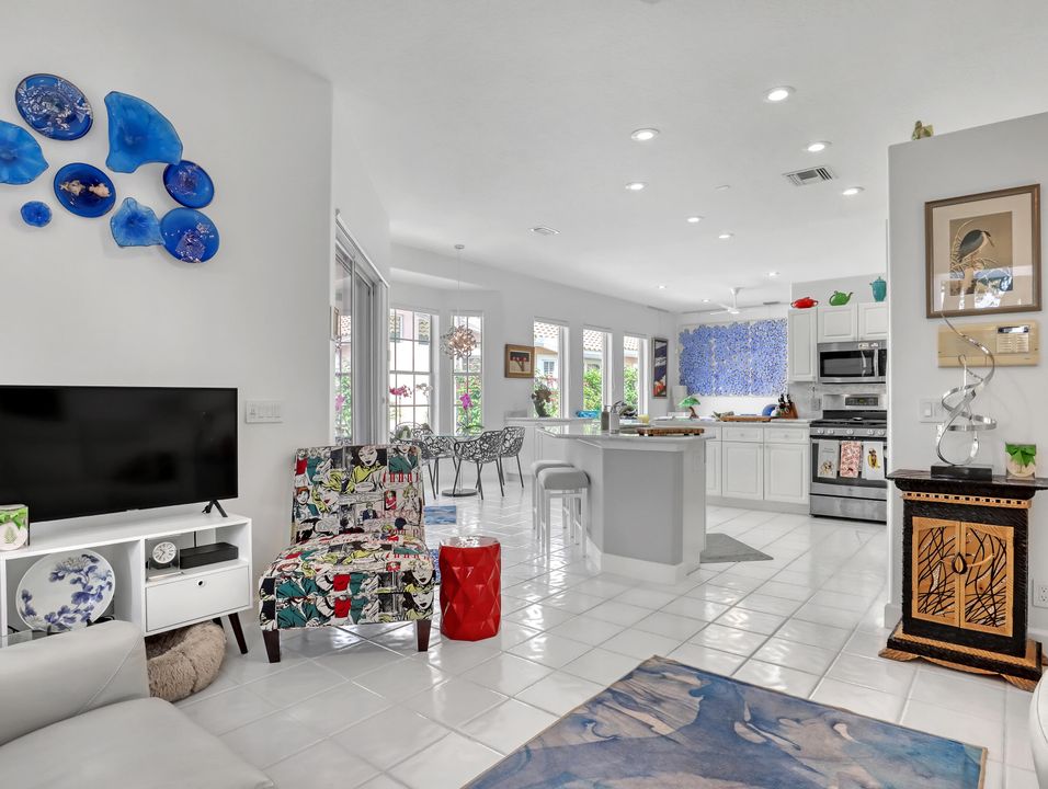 For Sale: $890,000 (3 beds, 3 baths, 2233 Square Feet)