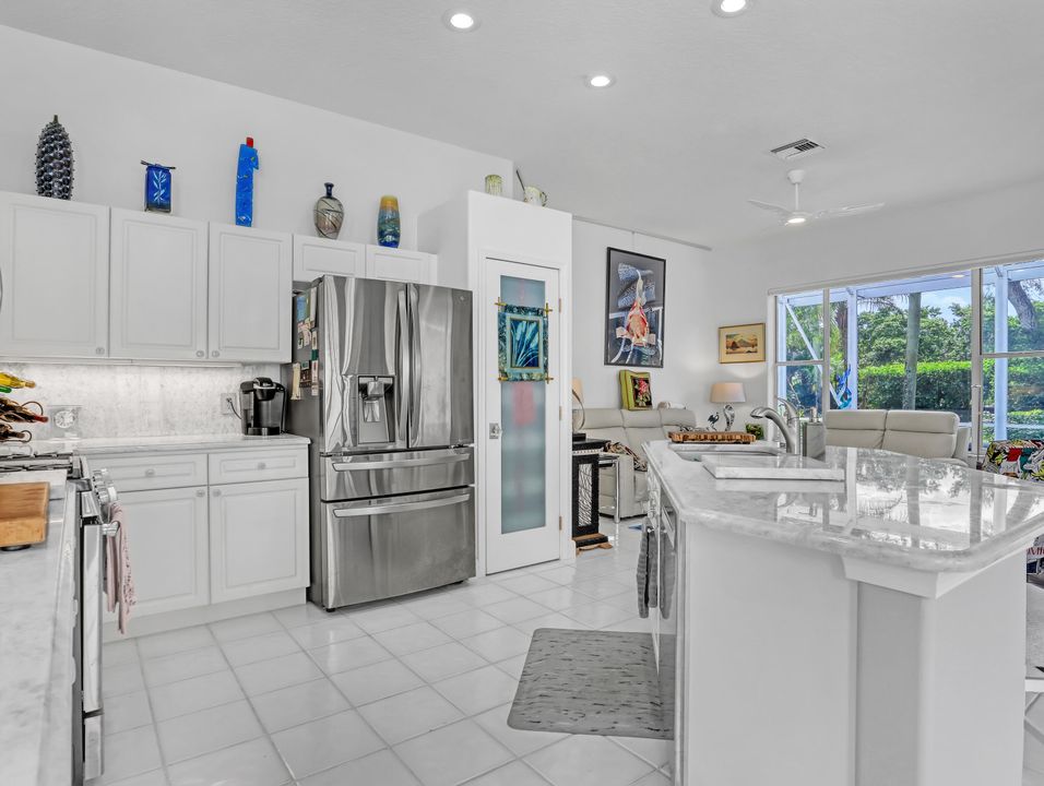 For Sale: $890,000 (3 beds, 3 baths, 2233 Square Feet)