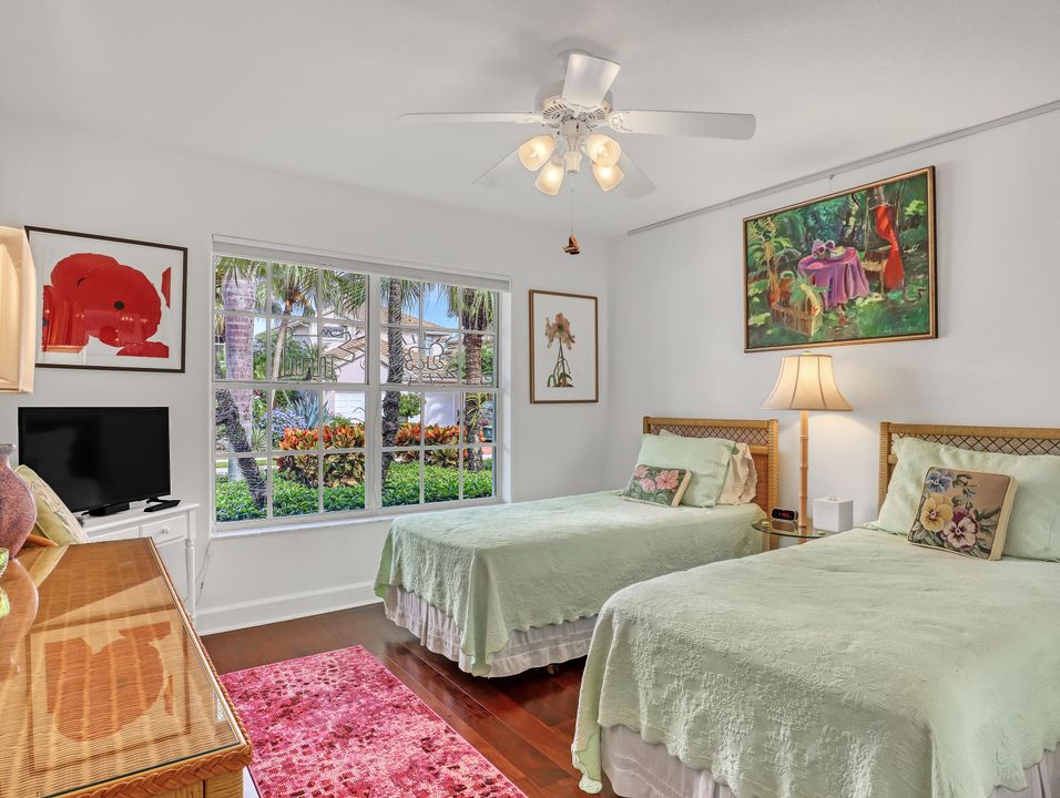 For Sale: $890,000 (3 beds, 3 baths, 2233 Square Feet)