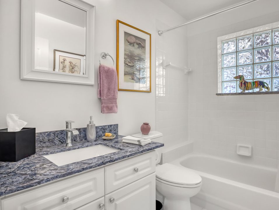 For Sale: $890,000 (3 beds, 3 baths, 2233 Square Feet)