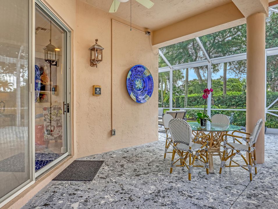 For Sale: $890,000 (3 beds, 3 baths, 2233 Square Feet)