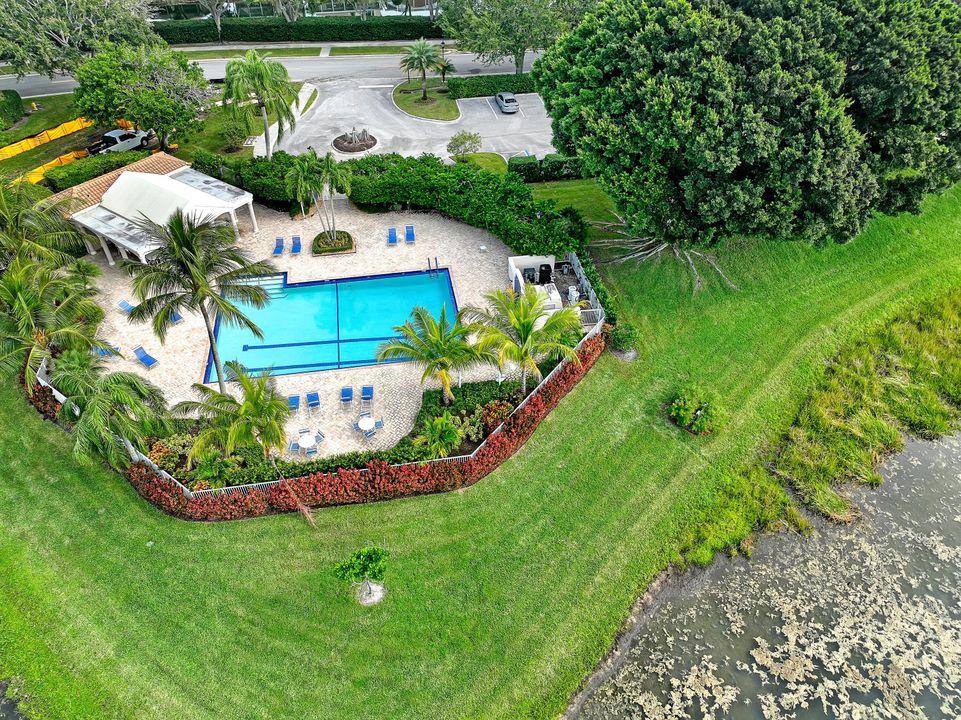 For Sale: $890,000 (3 beds, 3 baths, 2233 Square Feet)