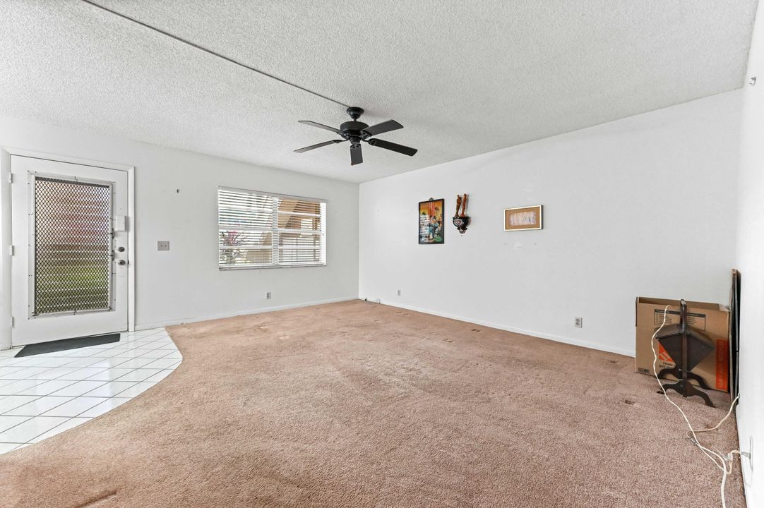 待售: $85,000 (2 贝兹, 2 浴室, 902 平方英尺)