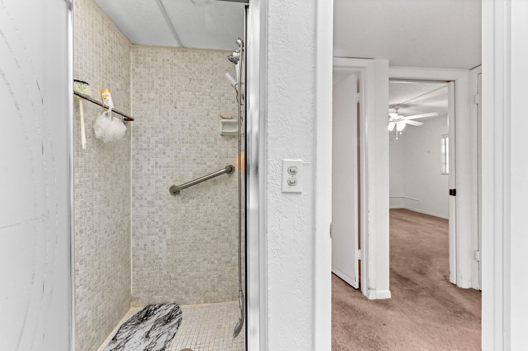 待售: $85,000 (2 贝兹, 2 浴室, 902 平方英尺)