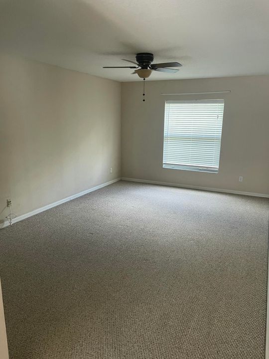 待售: $429,900 (4 贝兹, 2 浴室, 2236 平方英尺)