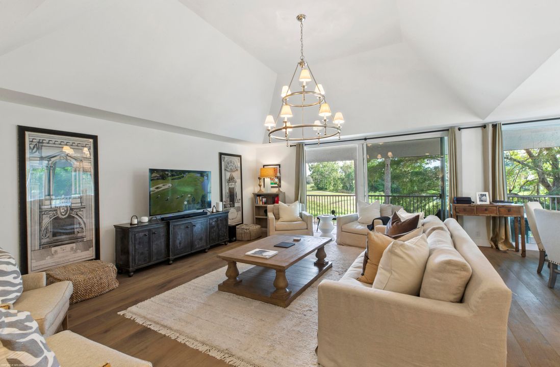 For Sale: $1,850,000 (4 beds, 3 baths, 2401 Square Feet)